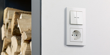 JUNG KNX Taster F 10 bei Palm Elektroservice in Altenburg